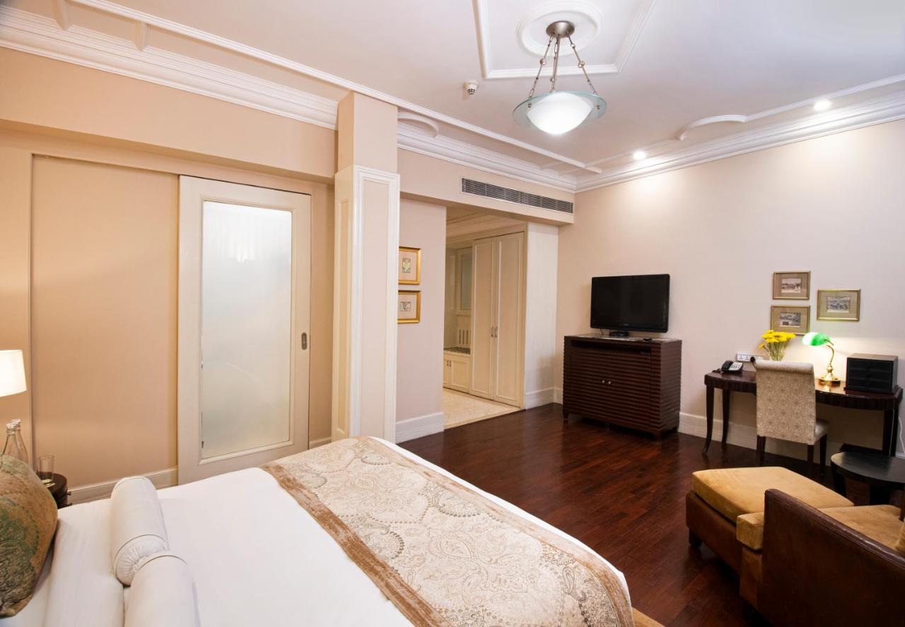 The Claridges New Delhi Hotel Bagian luar foto A room at the Taj Bengal